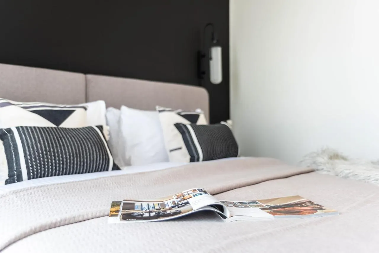 Eden'S Homes & Villas - Millennium Atria Residences Dubai Apartment