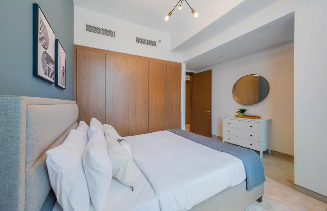 Eden'S Homes & Villas - Millennium Atria Residences Dubai Apartment